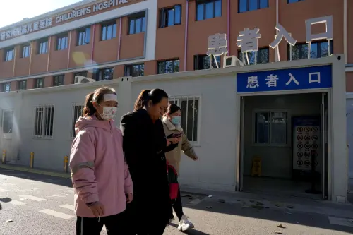 中國傳重啟健康碼和核酸檢測　民眾餘悸猶存

