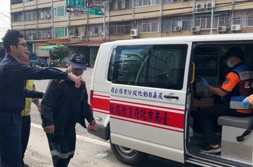 ▲本月24日，台南楠西區一名80多歲的簡姓失智老翁，於中午離家後就遲遲未歸，家屬焦急通報警方協尋，27日，於果園內找到失聯的簡姓老翁。（圖／翻攝畫面）