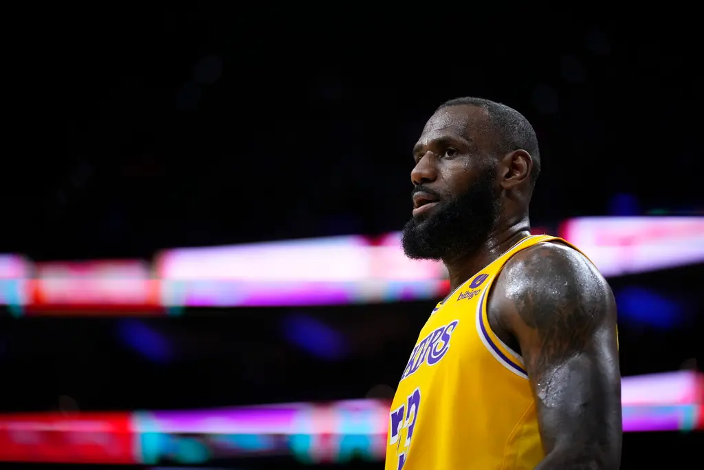 ▲「詹皇」LeBron James今天成為NBA歷史上出賽時間最多的球員，但也闖下生涯最大輸分紀錄。（圖／美聯社／達志影像）