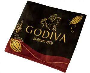 ▲集滿4點加價399元或集滿100點，就能獲得GODIVA經典法蘭絨毛毯。（圖／7-11提供）