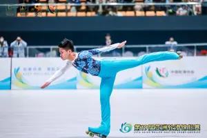 ▲英雄出少年的台南市滑輪溜冰明日之星任子元的花式滑冰英姿。（圖／記者劉悅儷攝，2023,11,28）