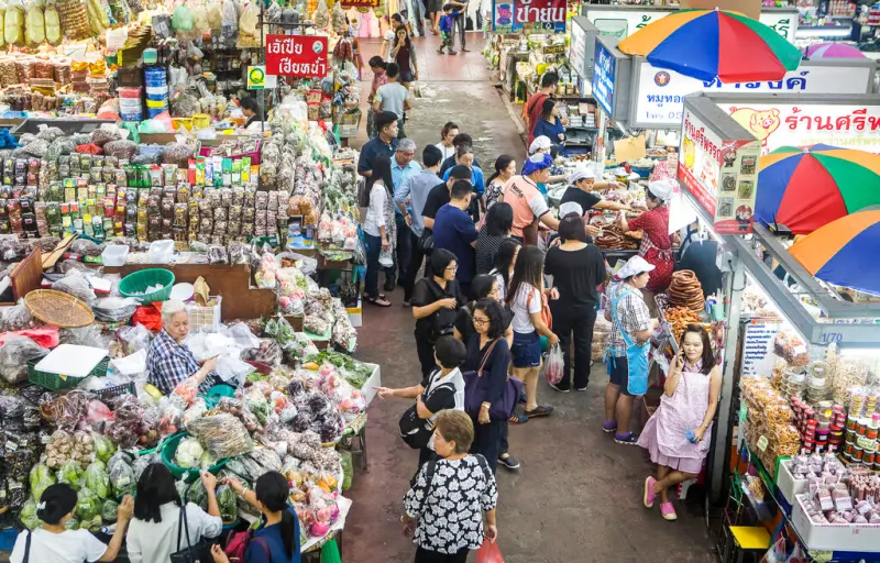 ▲泰國清邁最大市集、旅遊景點瓦洛洛市場（Warorot Market）傳出火警。（圖／美聯社／達志影像）
