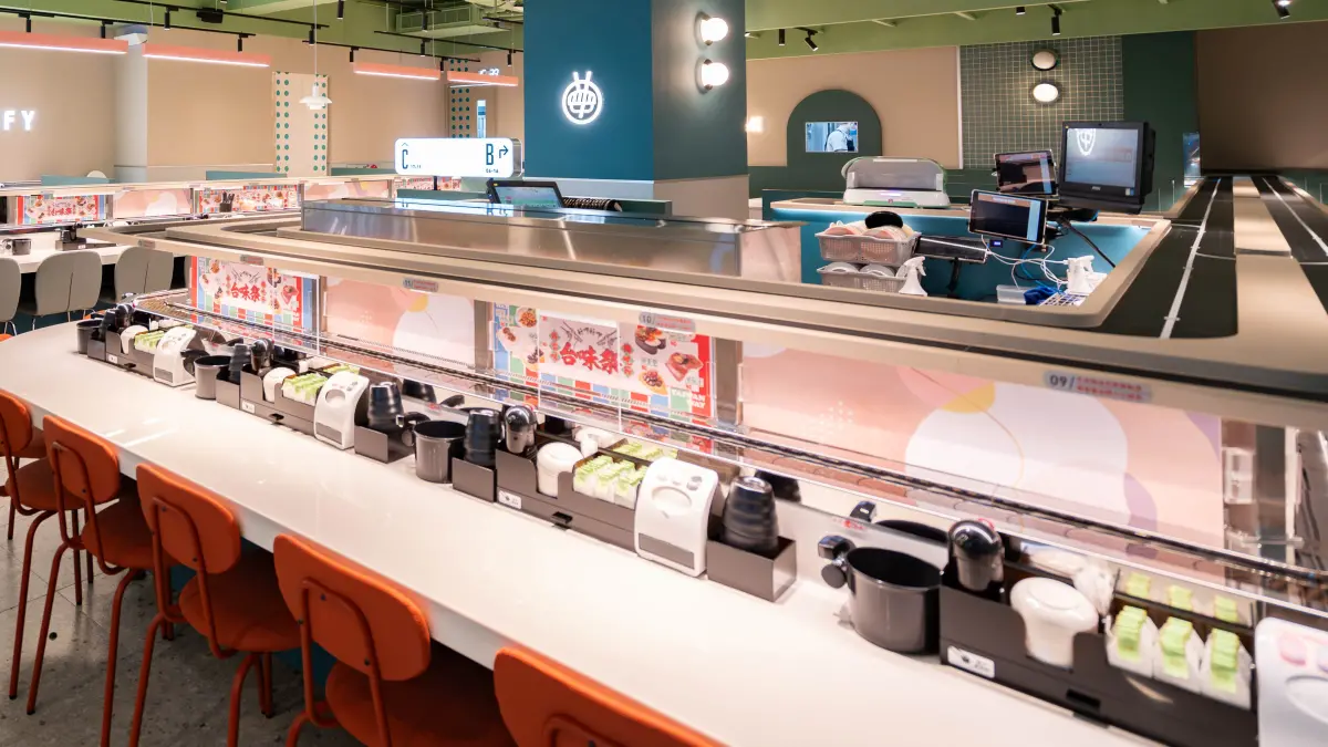 ▲爭鮮推出升級版「爭鮮PLUS」，台北首間善導寺店於12月1日開幕，祭出抹茶霜淇淋買1送1優惠。（圖／業者提供）