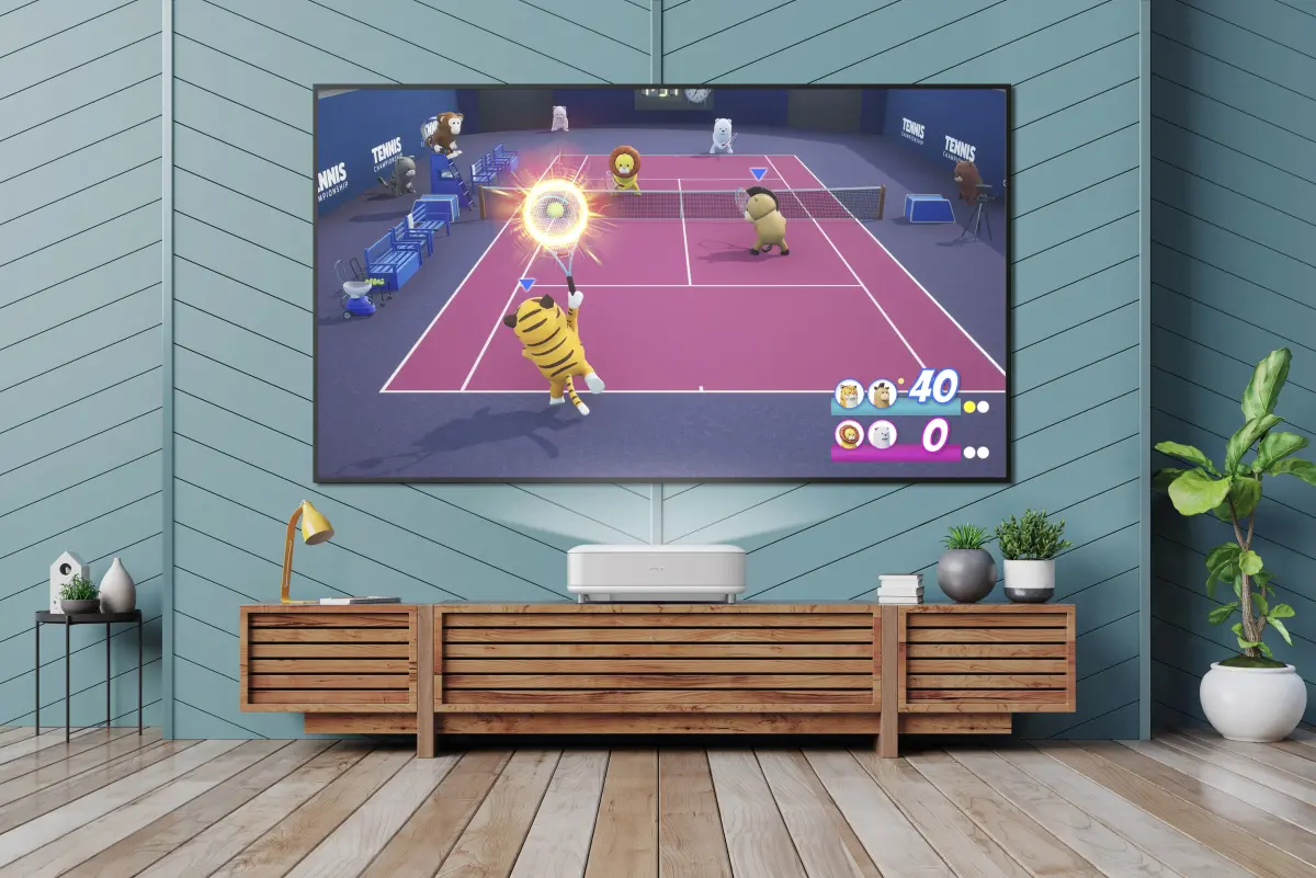 ▲EH-LS650最高可支援至120吋大畫面，清晰生動的大畫面在多人多分割遊戲畫面時。(圖／品牌提供)