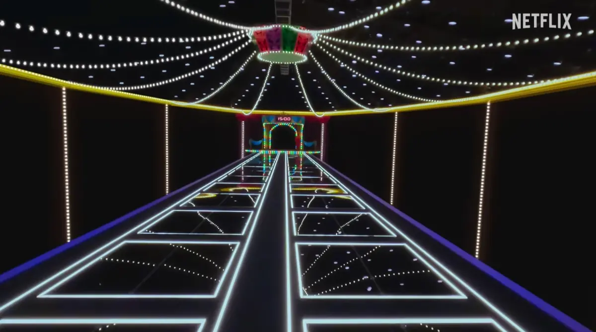 ▲《魷魚遊戲》真人挑戰賽當中，玻璃橋的遊戲關卡也是完整重現。（圖/YT@Netflix）