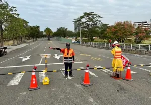 ▲高市警局配合該項工程，已於相關重要交通節點規劃派遣警、義交全天候執行工區周邊及替代道路疏(引)導及管制工作。(圖／高市警交通大隊)