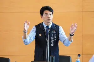 ▲台中市交通局長葉昭甫表示，已收回四方公司的路權，由其他客運業者接駛。（圖／台中市政府提供，2023.12.01）