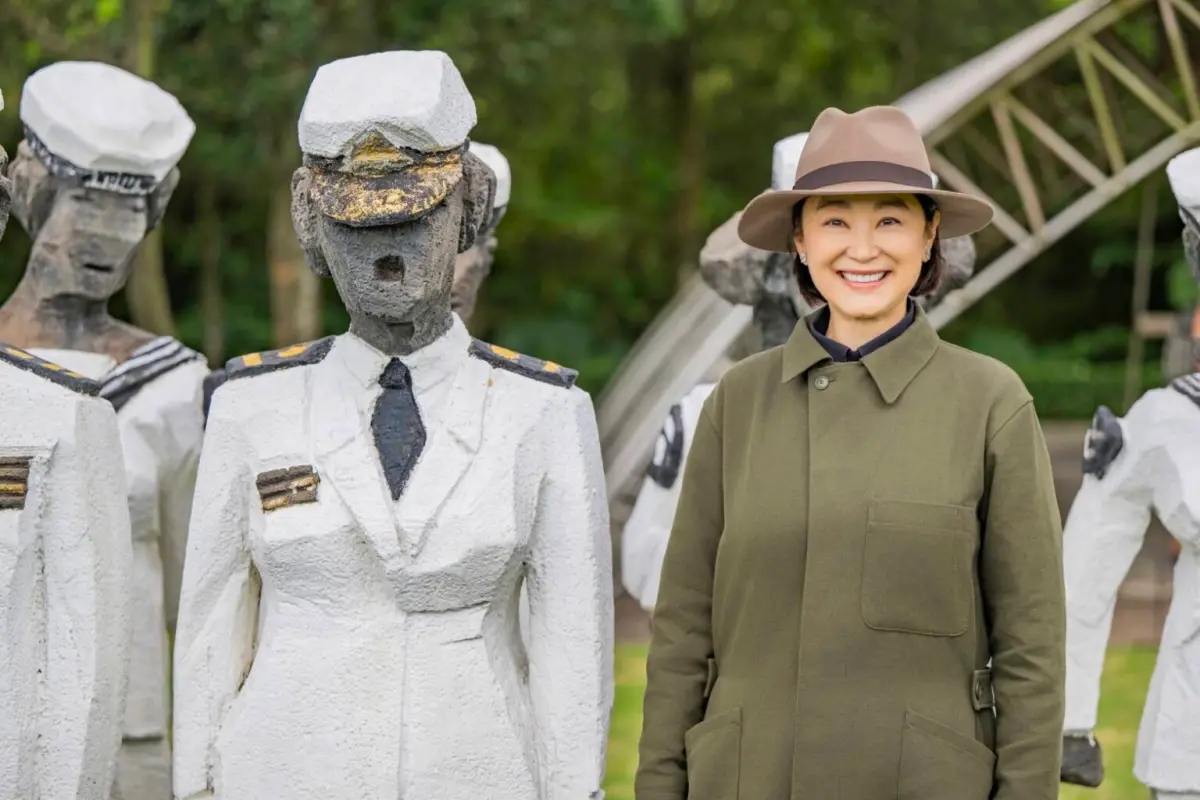 ▲林青霞探訪朱銘美術館，被館長狂讚「林青霞的美從內心自然散發」。（圖／姊妹淘提供）