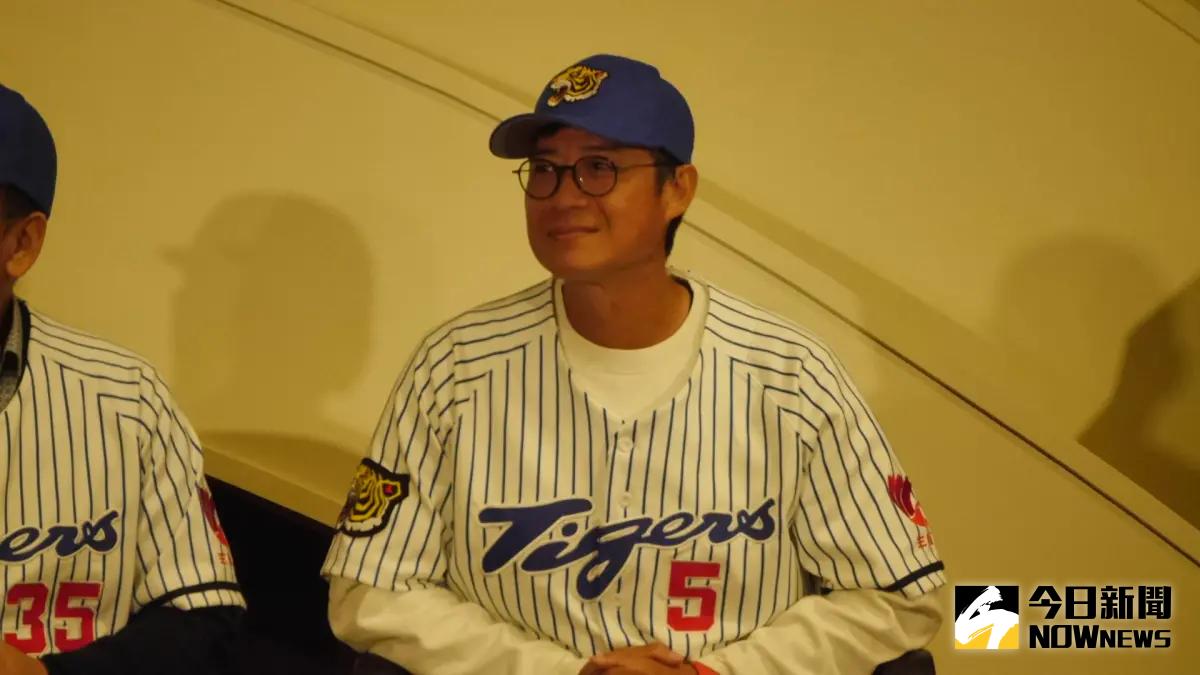▲中華職棒三商虎隊球星林琨瀚到場，現場落淚。（圖／吳政紘攝）