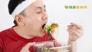 想降三高、剷肉　「限制熱量」還是「限制時間」比較好？　
