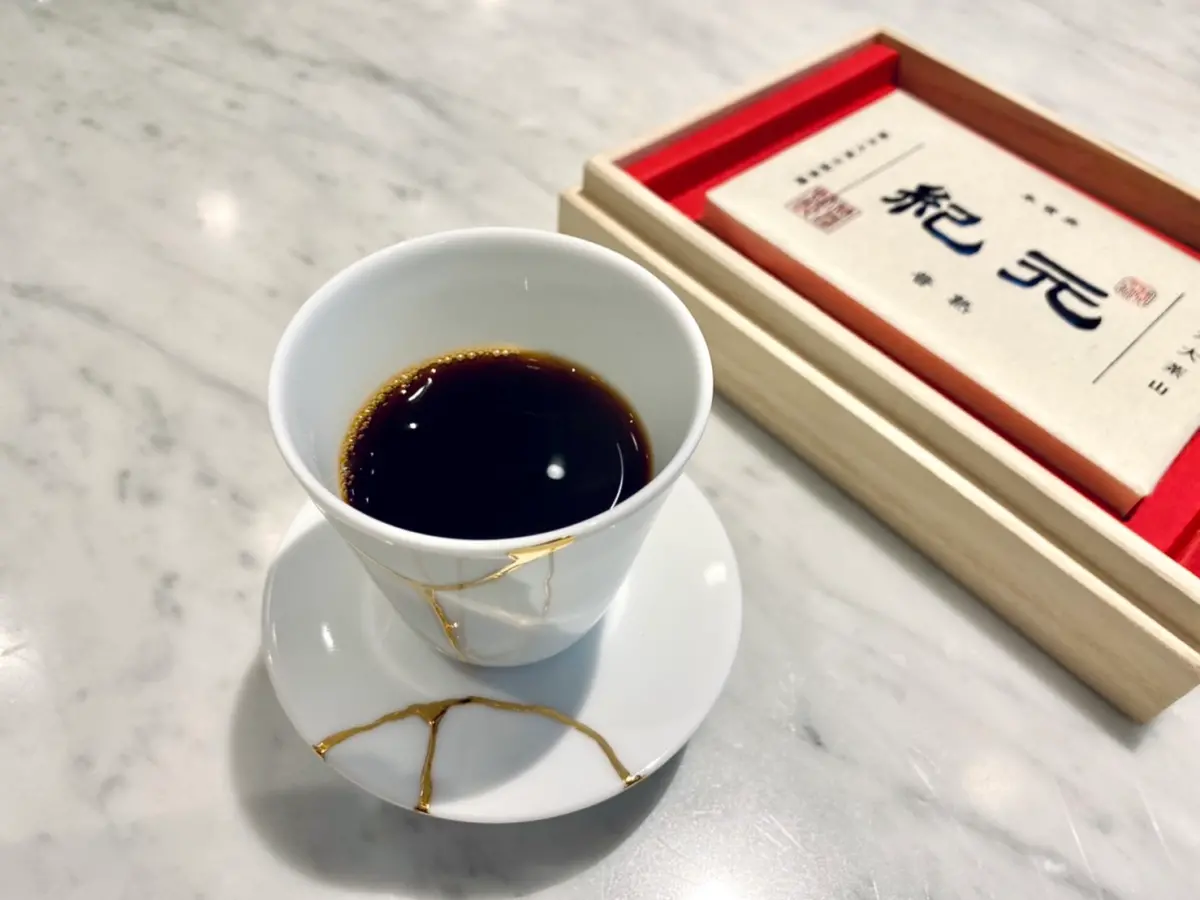 ▲寶元紀總經理蔡明倫說動L'Arpège餐廳米其林蔬食之神Alain Passard，來台於le beaujour芃卓舉辦大師餐宴。明年於二年坂開設京都茶屋，抬頭仰望法觀寺八坂塔。（圖／記者蕭涵云攝）