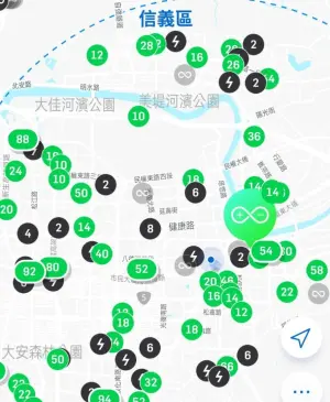 ▲Gogoro車主可以下載APP來查詢充電站的情況，尋找「綠點」來選擇換電池，可以換到滿格電池機會大增！（圖/Gogoro官網）