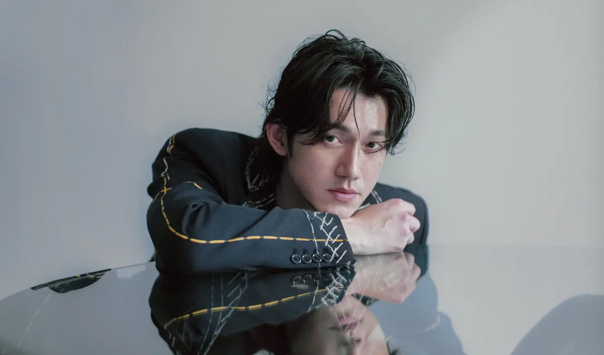 ▲吳慷仁巧遇前女友挽著別的男生逛街，看起來很幸福，打從心底祝福前女友。（圖／《ELLE》雜誌提供）