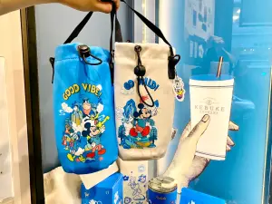 ▲Kebuke迪士尼系列飲料背包提袋 480元／個。（圖／記者蕭涵云攝）