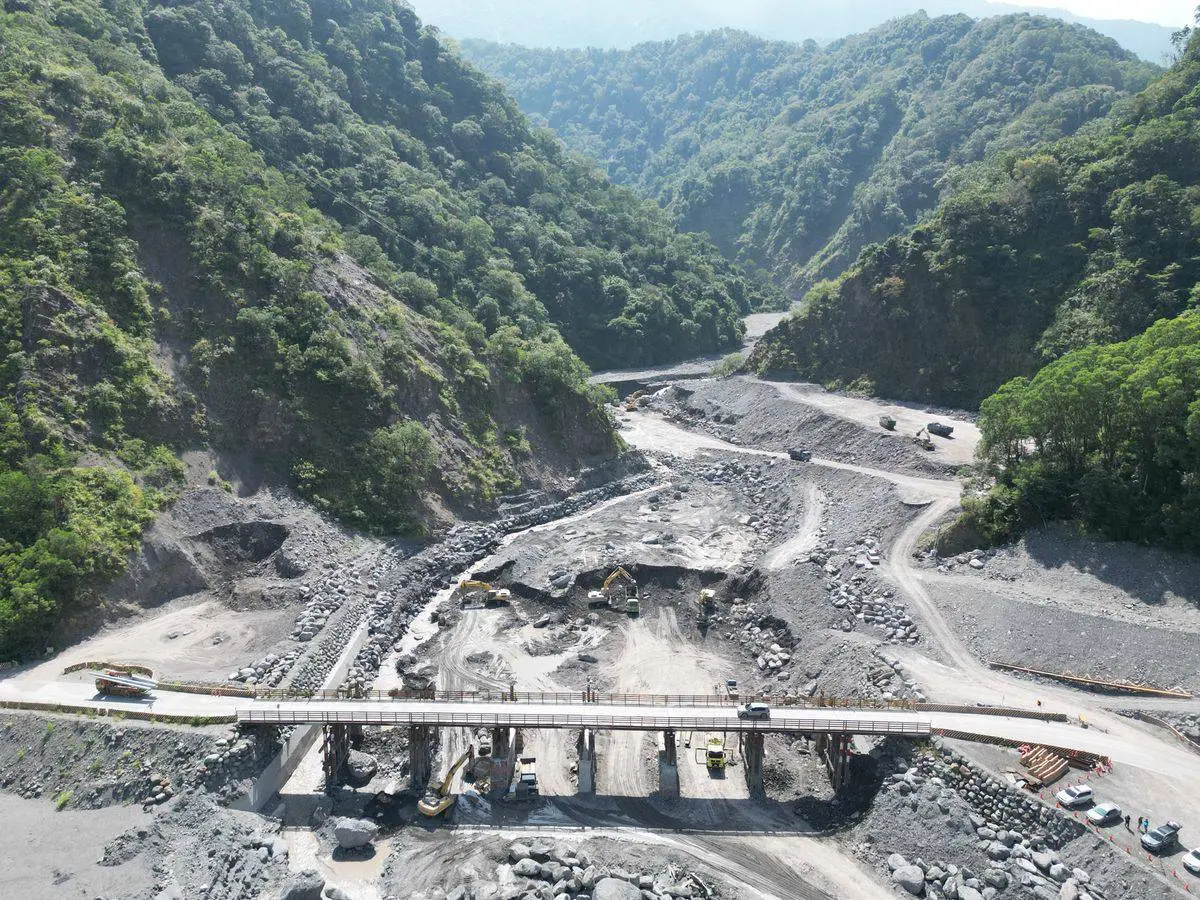 ▲明霸克露橋野溪利用中央農村水保署經費清疏長度超過4.4公里。（圖／高市水利局提供）