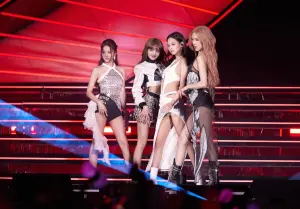 ▲YG總製作人梁鉉錫很開心和BLACKPINK繼續合作。(圖/翻攝自BLACKPINK臉書) ▲YG總製作人梁鉉錫很開心和BLACKPINK繼續合作。(圖/翻攝自BLACKPINK臉書)