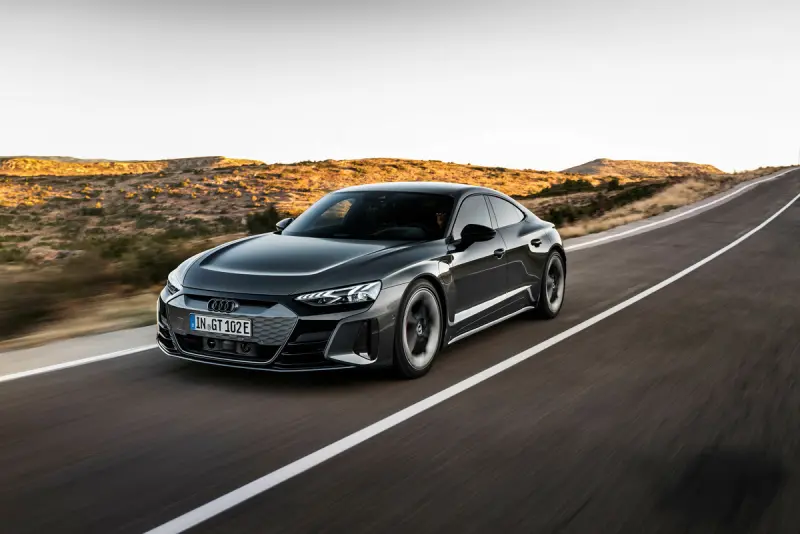 ▲ 外觀微調、內裝比照Q6 e-tron，改款Audi RS e-tron GT動力上看750hp 
