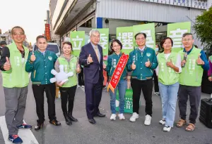 「好的人才大家要栽培!」 謝金河突現身路口替吳音寧拉票
