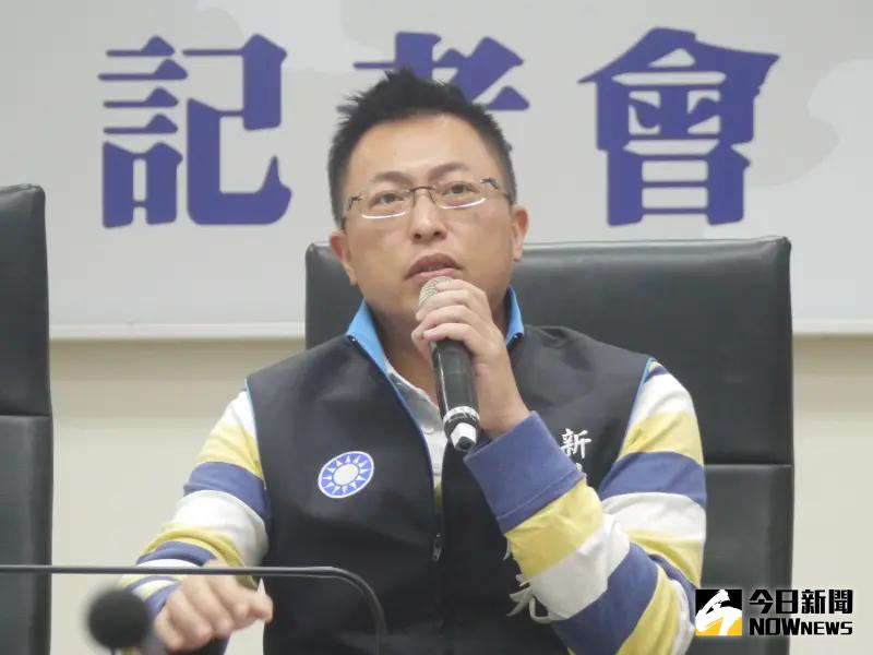 ▲國民黨新北市議員王威元說衛福部長薛瑞元坦承「沒有到違法的程度」，表示侯友宜沒有違反「精神衛生法」。（圖 ／記者吳嘉億攝，2023.12.6）