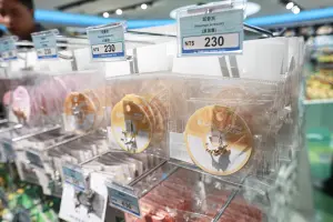 49元~15萬純金徽標!台北寶可夢中心「最齊全商品」價格一次整理 ▲個人風格飾品區,竟然耳環、髮飾上都有寶可夢。(圖/記者葉政勳攝)