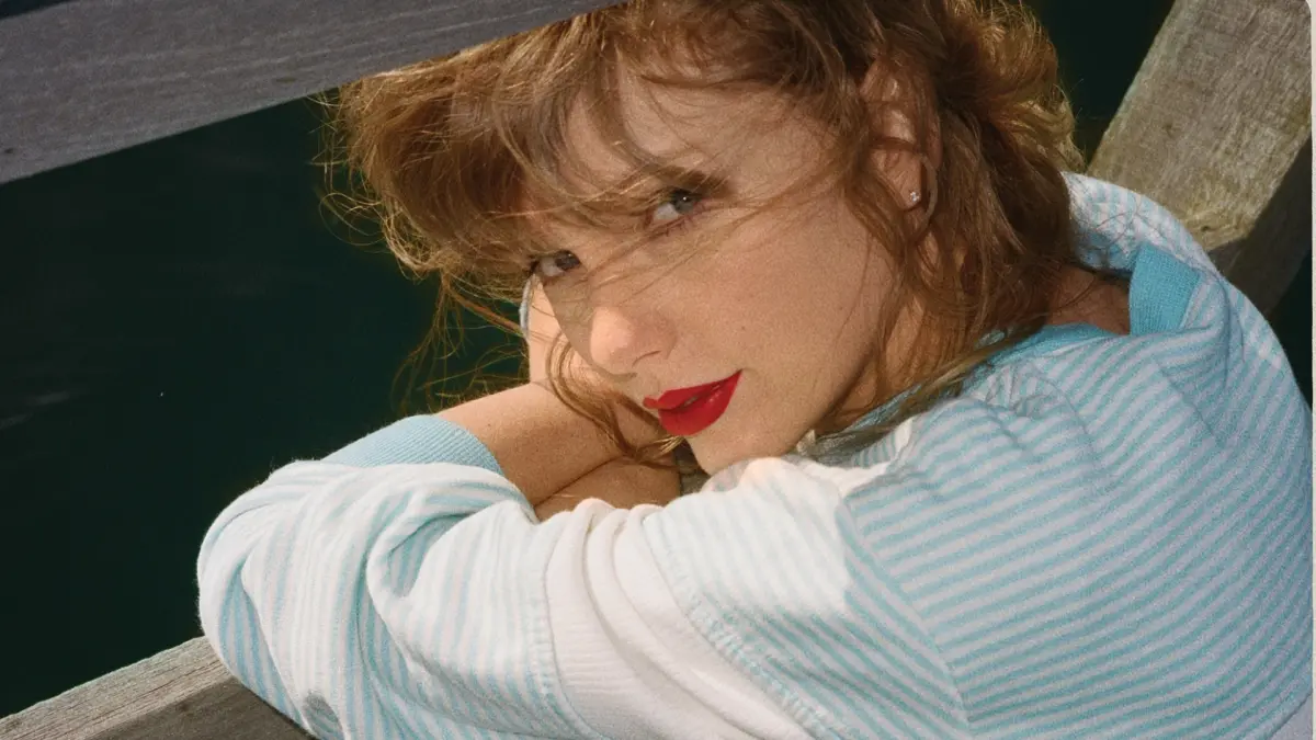 ▲泰勒絲近日遭AI變臉成不雅照主角，連白宮也動怒：「國會該修法應對」。（圖／翻攝自泰勒絲臉書）