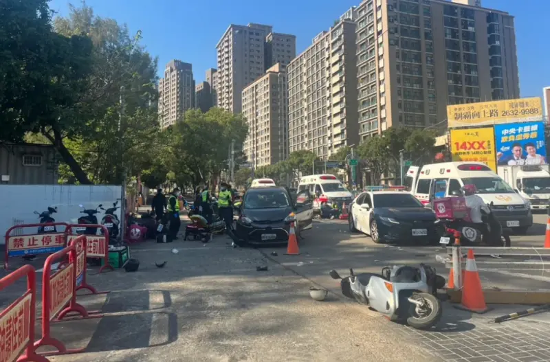 ▲台中市西屯區台灣大道、福林路口處，今（7）日下午1時許發生一起嚴重車禍。（圖／翻攝畫面）