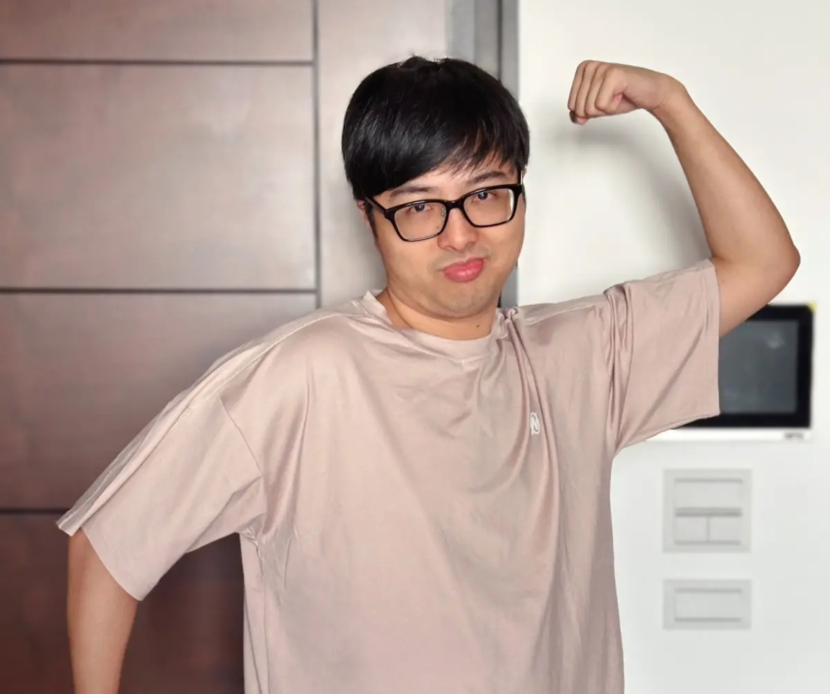 ▲丁特發布影片，指控電競協會收回扣。（圖／摘自丁特臉書）