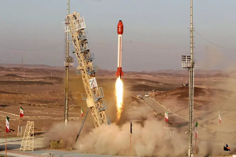 ▲伊朗稱6日成功將一個可搭載生物的太空艙送入預定軌道，並稱這是伊朗完成將人類送往太空任務的重要一步。（圖／美聯社／達志影像）