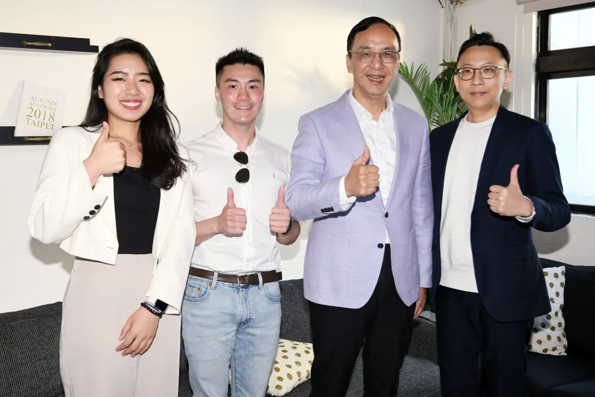 ▲朱立倫此次提出的不分區立委名單，備受肯定，左起為科技狂人葛如鈞、烘焙者咖啡總經理丁瑀、國民黨發言人楊智伃。（圖／記者林調遜攝，2023.12.08）