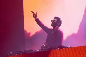 ▲KSHMR在Ultra Taiwan秀超流利中文，告白粉絲：「我愛你，我愛台灣！」（圖／UMF提供）