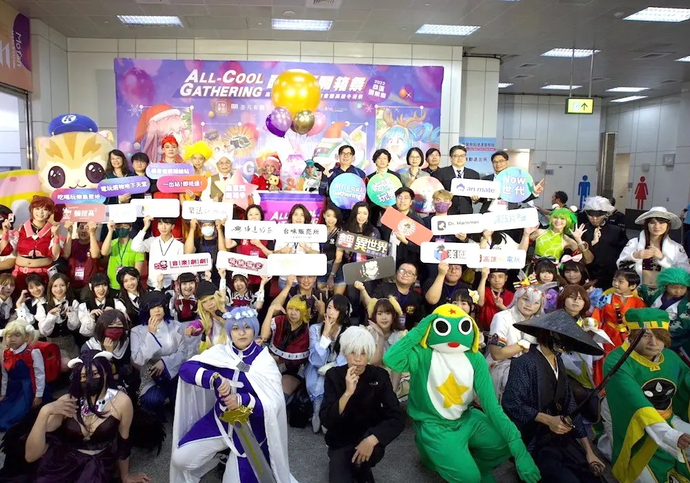 ▲高雄捷運公司與墨凡公司合作推出高雄車站一番街R11商場，結合美食、遊戲與新世代ACG文化。(圖／高雄捷運公司提供)