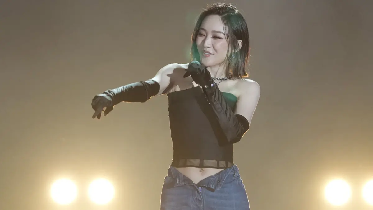 ▲閻奕格認愛圈外男友3年多，還被朋友瘋傳領證結婚，讓她笑翻趕緊撇清，有好消息會告訴大家。（圖／TVBS提供）