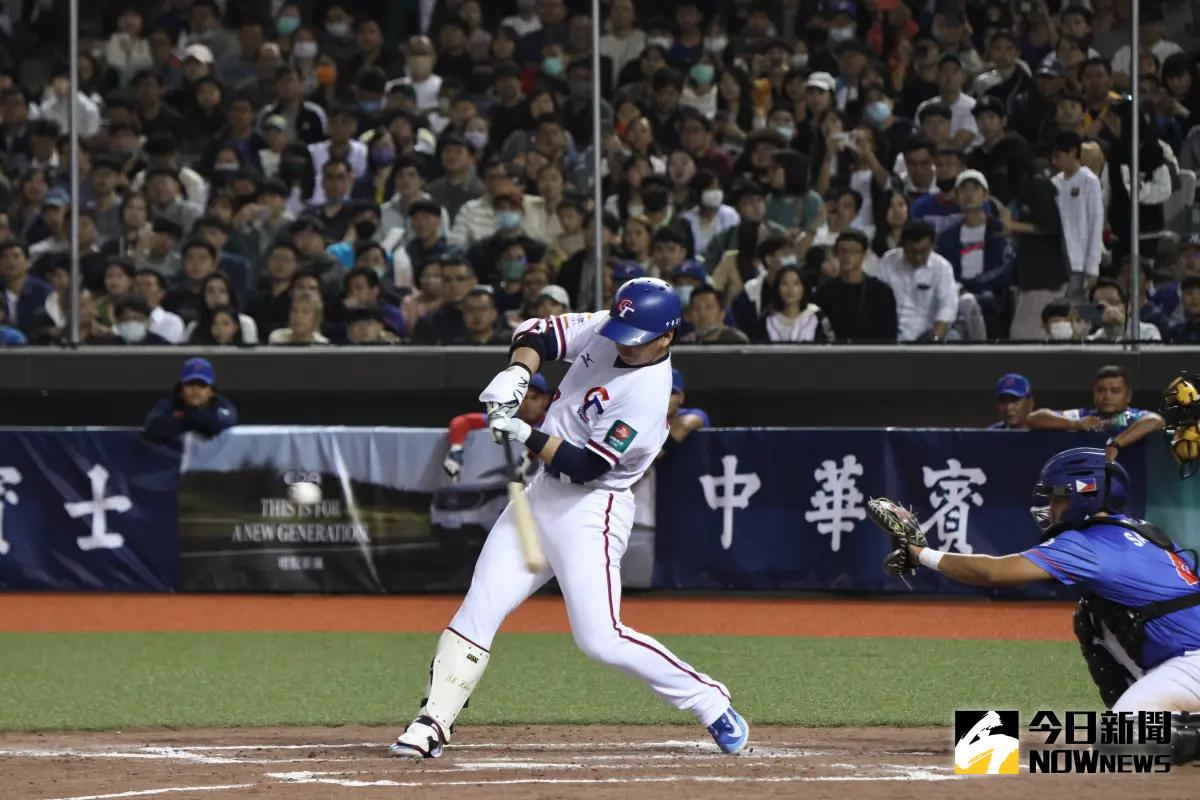 ▲中華隊廖健富差點開轟，自己也很感謝總教練郭李建夫幫助。（圖／陳明中攝）