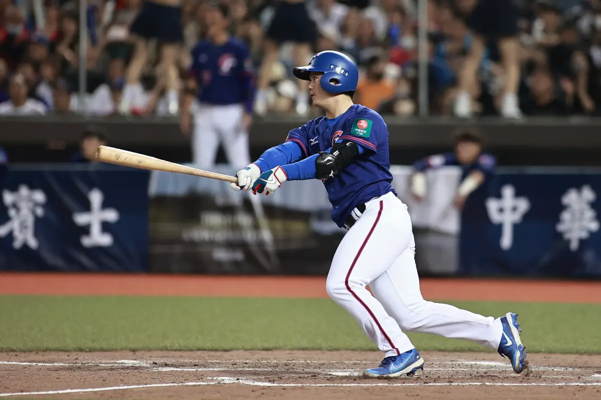 ▲亞錦賽中華隊二壘手林靖凱在二壘防守上多次展現精彩美技。（圖／記者葉政勳攝 ）