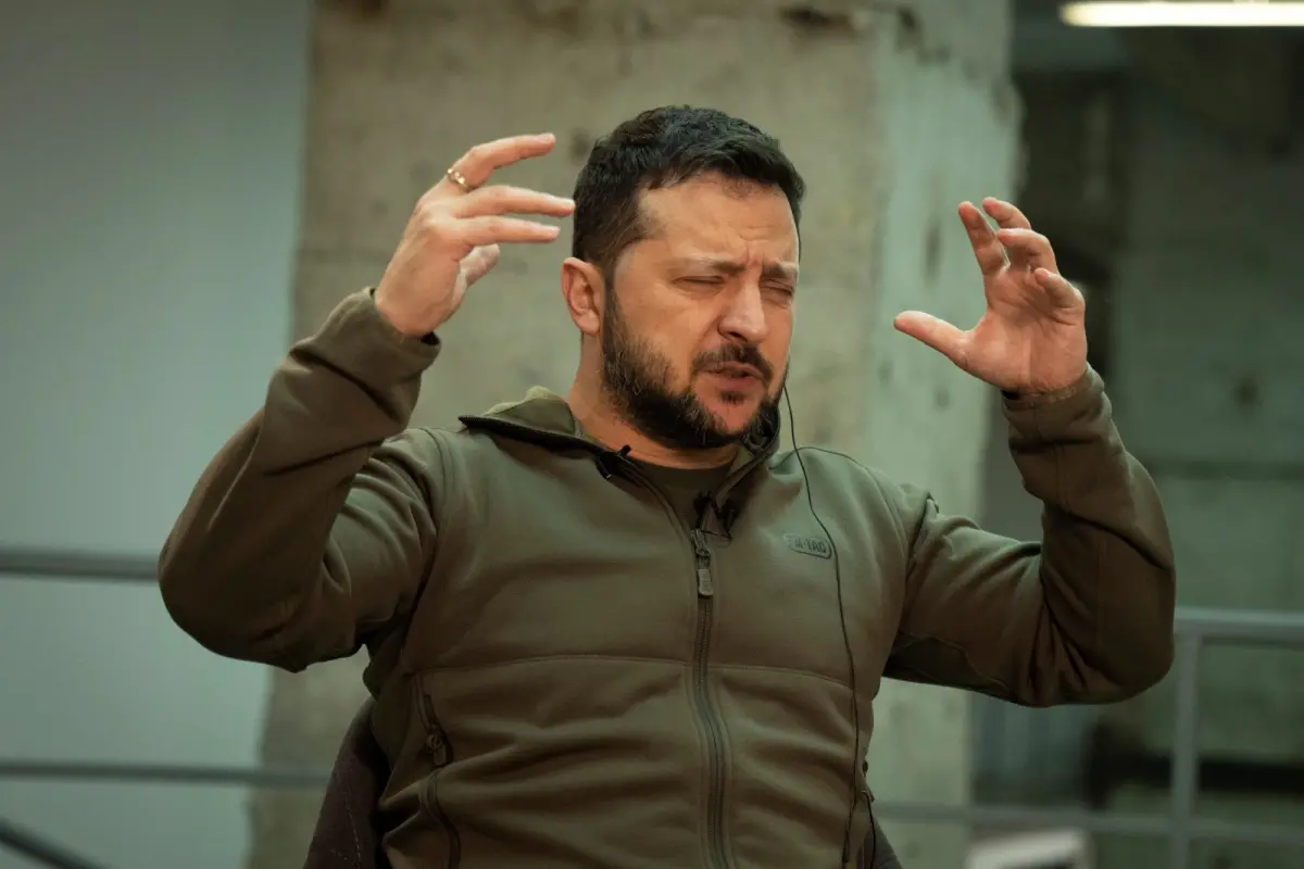 ▲烏克蘭總統澤倫斯基（Volodymyr Zelenskiy）29日在與北約秘書長史托騰柏格會面時，再度喊話美國交付武器的速度必須要更快，才能阻止俄軍的入侵。資料照。（圖／美聯社／達志影像）