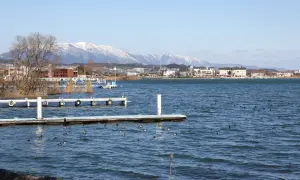 日本最大淡水湖水位急降！琵琶湖「幻之道」現蹤　關西現缺水危機
