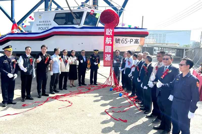 ▲高雄港務警察總隊舉辦新造高P65號警艇啟用祈福儀式。(圖／記者黃守作攝，2023.12.12)
