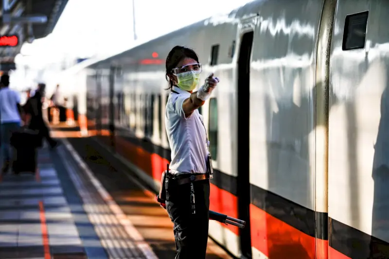 ▲高鐵春節疏運加開453班次，9日凌晨可開放搶票。(圖／台灣高鐵臉書)