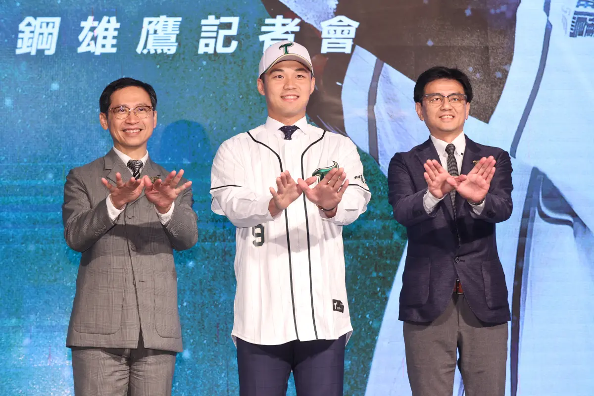 ▲旅日好手王柏融確定返台加盟中職台鋼雄鷹，將成今年最高薪野手。（圖／陳明中攝）