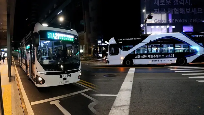 ▲韓國首爾市政府表示，28日下午3點20分左右，公車工會的薪酬談判以加薪4.48％以及假期津貼達成協議，罷工結束，即刻恢復正常運作。（示意圖／擷取自YonhapnewsTV）