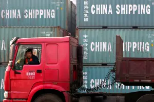 人民幣貶值利器！中國11月出口轉正　「降價產品多」恐引貿易摩擦

