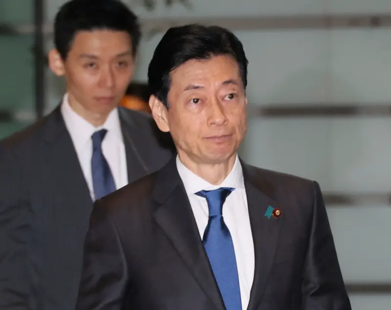 ▲受到政治獻金醜聞影響，日本經濟產業大臣西村康稔14日提出辭呈。（圖／美聯社／達志影像）