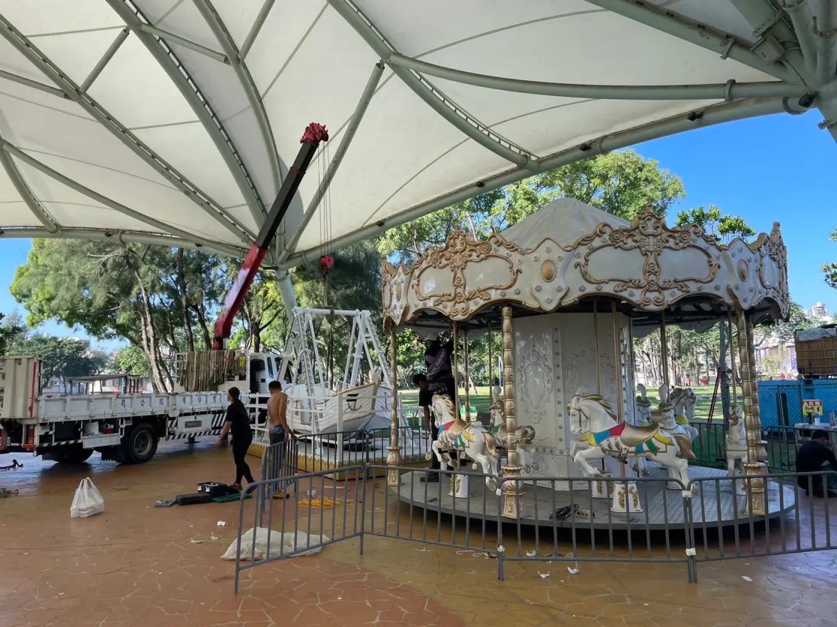 ▲魯明哲舉辦的中壢耶誕兒童歡樂城，15日起陸續登場，盼大小朋友在溫馨的耶誕活動中，留下美好的回憶。（圖／魯明哲辦公室提供）