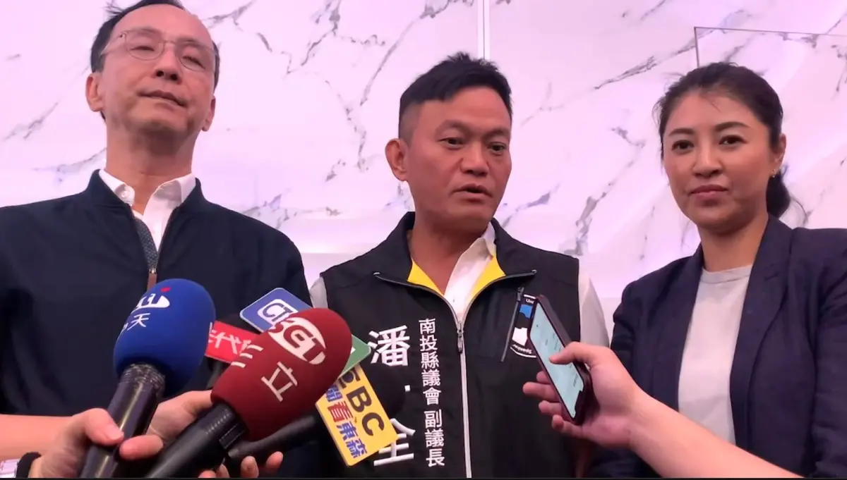 ▲南投縣副議長潘一全和朱立倫、許淑華一起受訪，證實將回歸國民黨。（圖／記者顏幸如攝，2023.12.14）