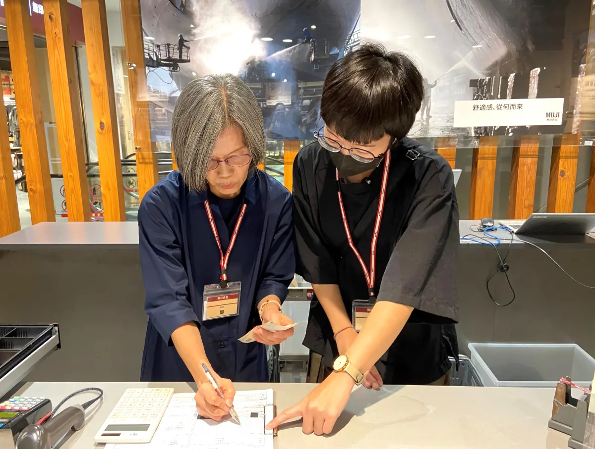 ▲狀世代就業獎勵挨轟！勞動部今（28）日表示，今年已協助超過17萬名中高齡重返職場，會儘快完成相關法制。（示意圖／勞動力發展署提供）