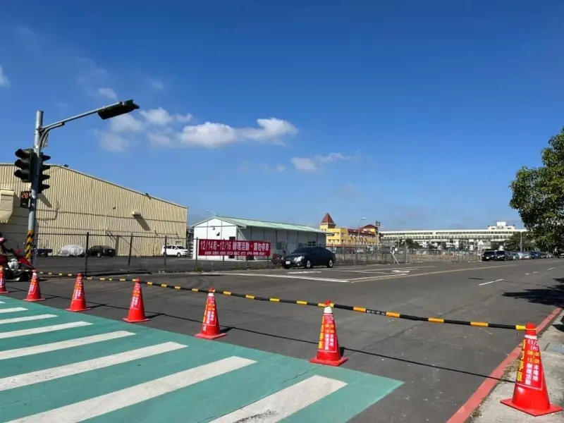 <p>▲林靜儀指出，顏寬恒星期六要競總成立，星期四就把路封起來了。（圖／擷取自烏日在地情）</p>