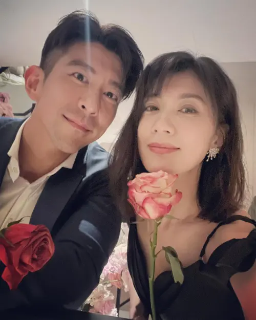 ▲賈靜雯(右)、修杰楷結婚8年。(圖/翻攝自賈靜雯臉書) ▲賈靜雯(右)、修杰楷結婚8年。(圖/翻攝自賈靜雯臉書)