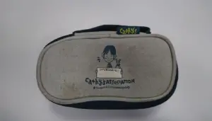 ▲七年級生必備的「Cathy’s」鉛筆盒（圖／取自爆料公社）