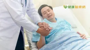 憂罹癌成家中累贅　急難救助「安心前行」助對抗病魔
