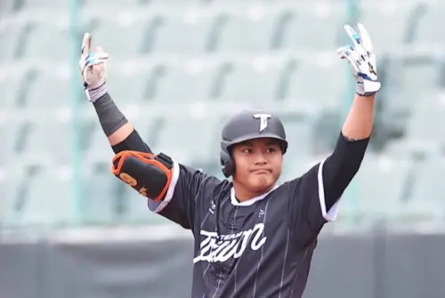 黃勇傳掰了！19歲創季後賽最年輕先發野手　高志綱曾讚：未來之星
